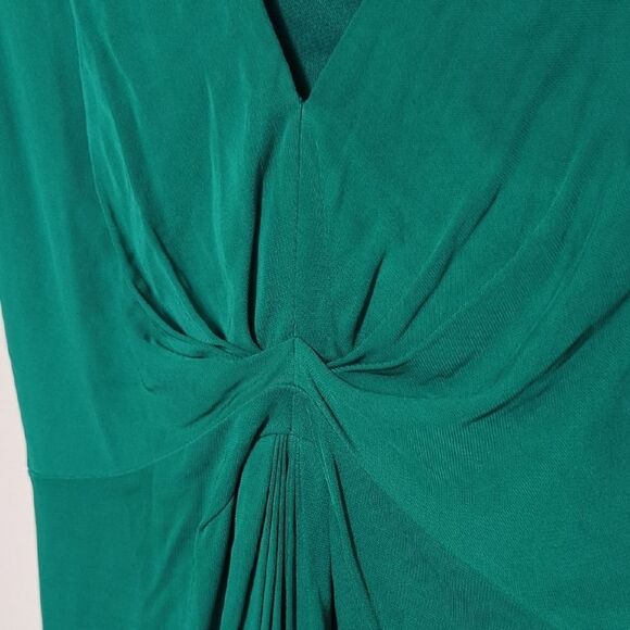 Banana Republic Green Pleated Midi Dress with V-Neck and Cap Sleeves - Picture 2 of 7